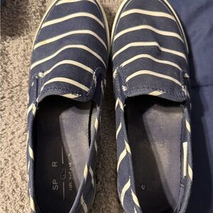 Sperry x Vineyard Vines Navy and White Striped Slip-On Sneakers. Size 8